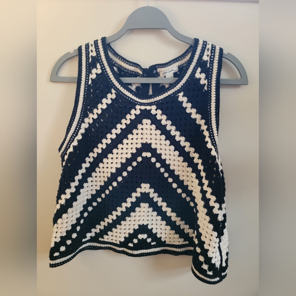 Ultra Pink Black and White Crochet Tank Top - Large